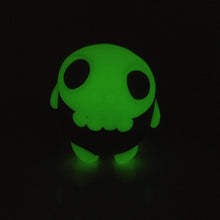 Load image into Gallery viewer, Glowing Skeleton Ornament