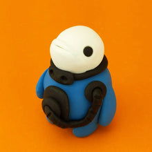 Load image into Gallery viewer, Scuba Beluga