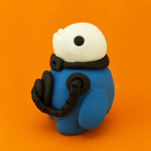 Load image into Gallery viewer, Scuba Beluga