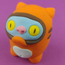 Load image into Gallery viewer, Scuba Cat