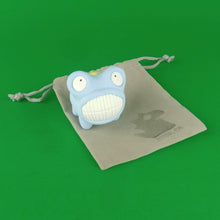 Load image into Gallery viewer, Quadrupedal Slug