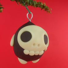 Load image into Gallery viewer, Glowing Skeleton Ornament
