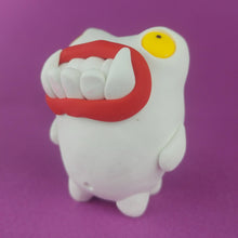 Load image into Gallery viewer, Lady Yeti
