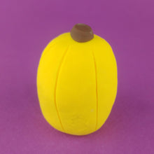 Load image into Gallery viewer, Banana Nug
