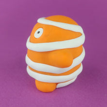 Load image into Gallery viewer, Mummy Nug
